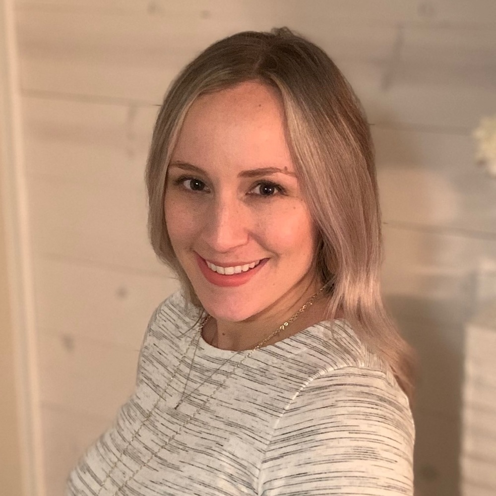 Meet your Posher, Monique